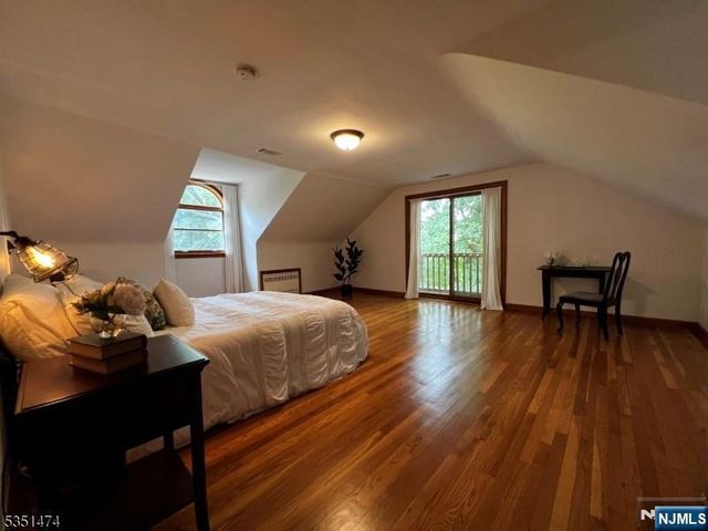 56 Grandview Place, North Caldwell, NJ 07006