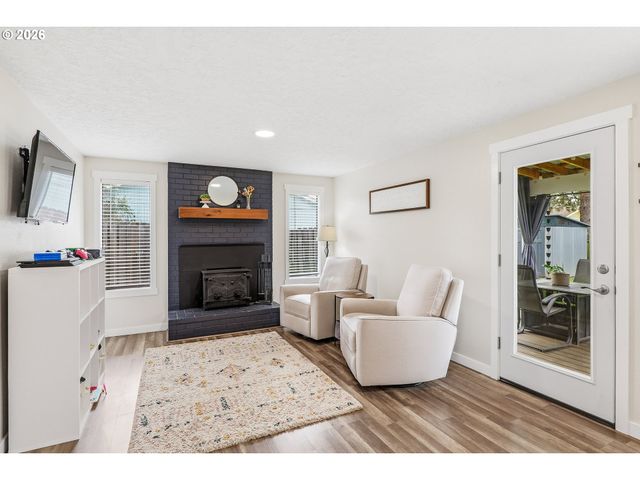 2150 Ne POYNTER St, Hillsboro, OR 97124