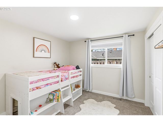 2150 Ne POYNTER St, Hillsboro, OR 97124