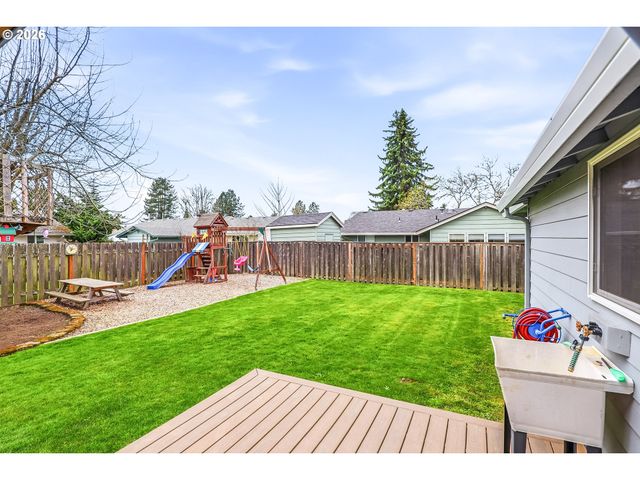 2150 Ne POYNTER St, Hillsboro, OR 97124