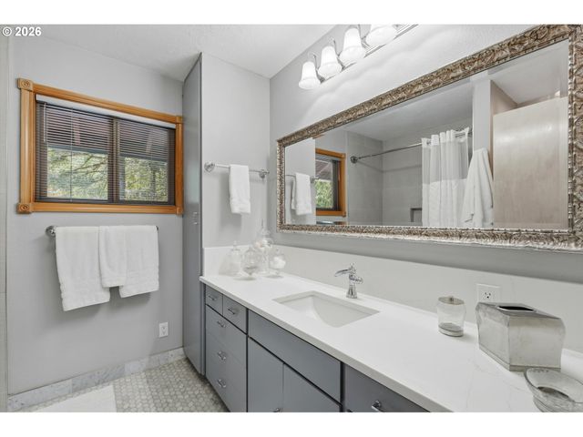 55775 E HIGHWAY 26, Sandy, OR 97055