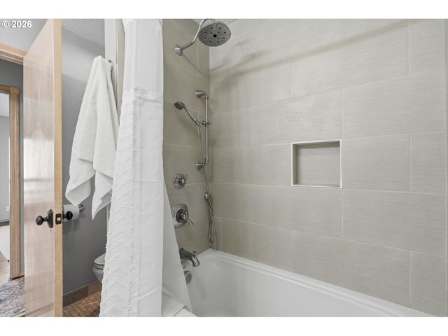 55775 E HIGHWAY 26, Sandy, OR 97055