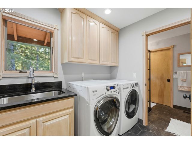 55775 E HIGHWAY 26, Sandy, OR 97055