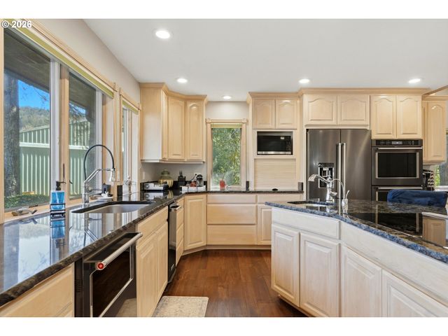 55775 E HIGHWAY 26, Sandy, OR 97055