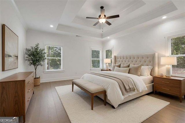 6181 Shoreland Circle, Buford, GA 30518