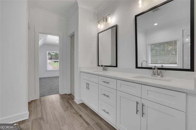 6181 Shoreland Circle, Buford, GA 30518