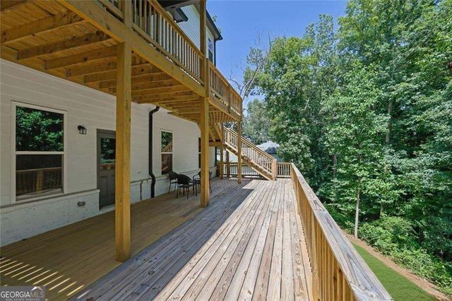 6181 Shoreland Circle, Buford, GA 30518