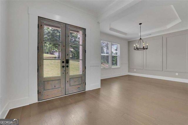 6181 Shoreland Circle, Buford, GA 30518