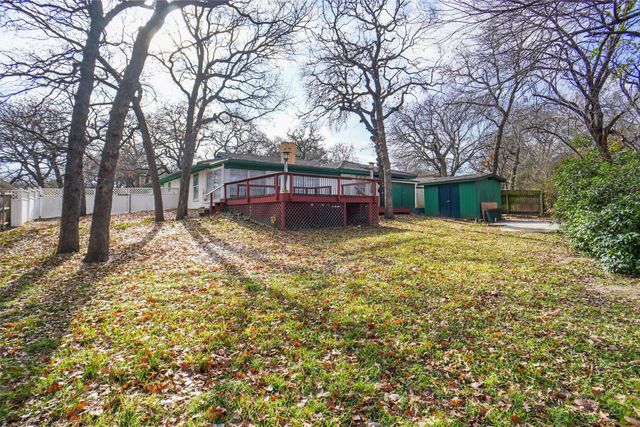 141 Timberlake Drive, Azle, TX 76020