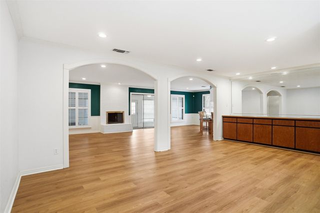 141 Timberlake Drive, Azle, TX 76020