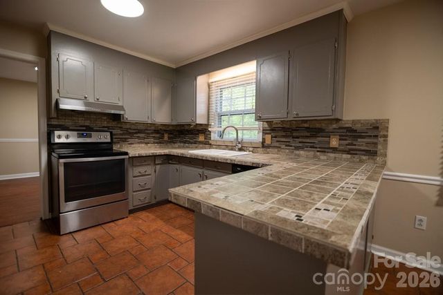 2232 Lawton Bluff Road, Charlotte, NC 28226