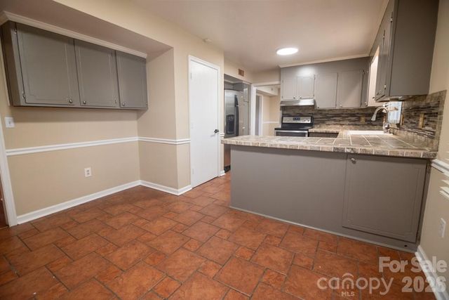 2232 Lawton Bluff Road, Charlotte, NC 28226