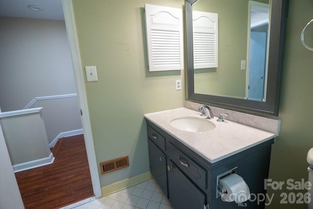 2232 Lawton Bluff Road, Charlotte, NC 28226