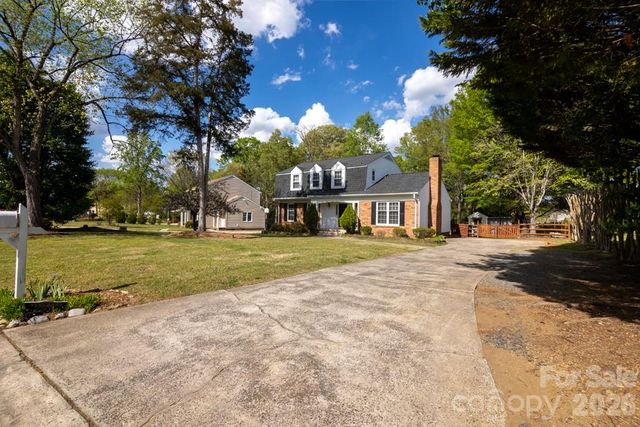 2232 Lawton Bluff Road, Charlotte, NC 28226