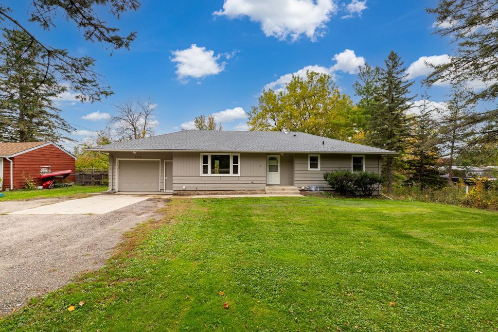 1210 Greenvale Avenue W, Northfield, MN 55057 — exterior