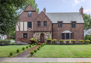 236 Stewart Avenue, Garden City, NY 11530