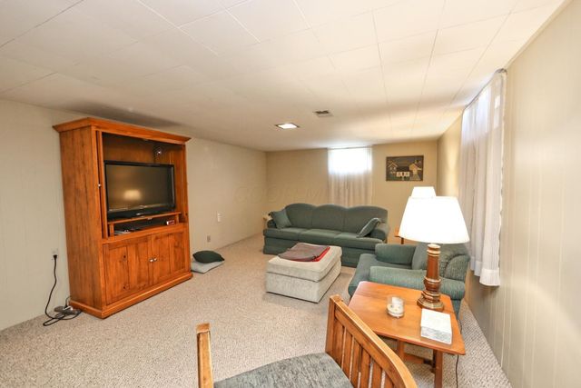 301 Teryl Drive, Mount Vernon, OH 43050