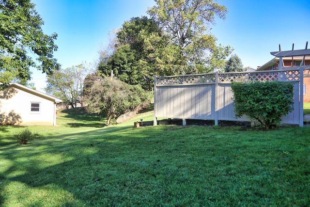 301 Teryl Drive, Mount Vernon, OH 43050