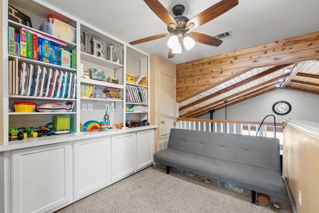 1100 Martindale Falls RD, Martindale, TX 78655