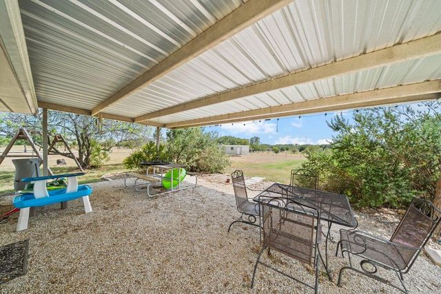 1100 Martindale Falls RD, Martindale, TX 78655