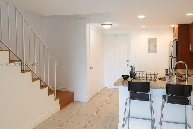 6707 N Kendall Dr 115, Pinecrest, FL 33156