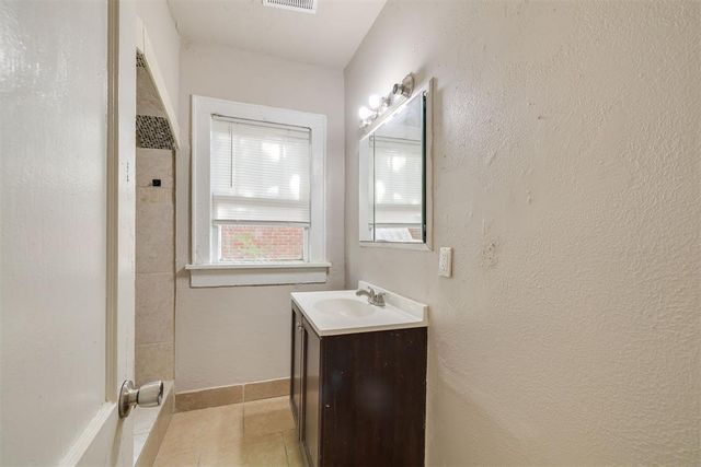 2443 NW 12th Street, Oklahoma City, OK 73107
