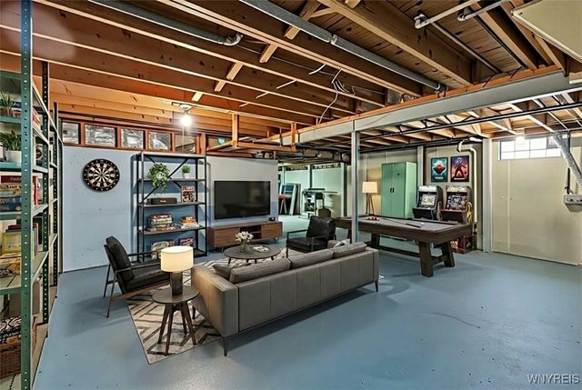 17 Parkhaven Drive, Amherst, NY 14228