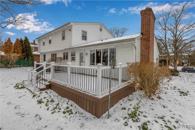 17 Parkhaven Drive, Amherst, NY 14228