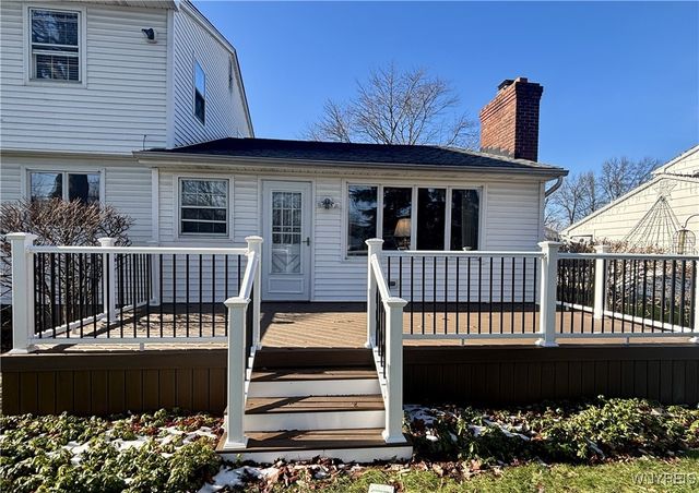 17 Parkhaven Drive, Amherst, NY 14228