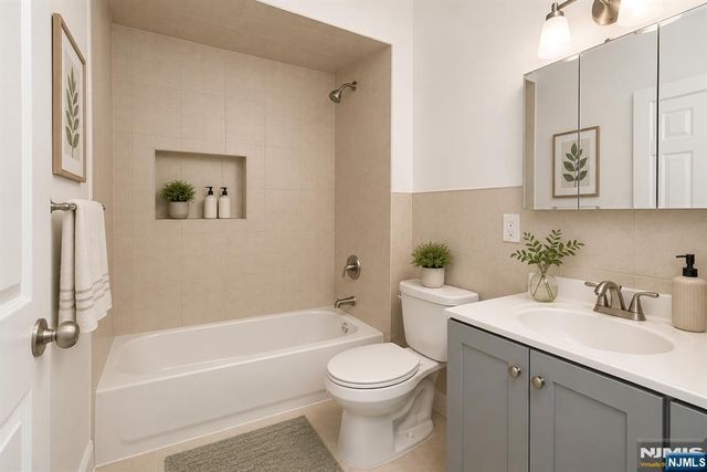 544 S 11th Street, Newark, NJ 07103