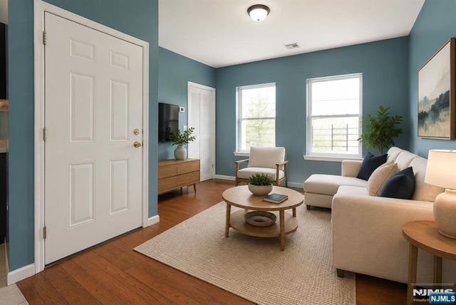544 S 11th Street, Newark, NJ 07103