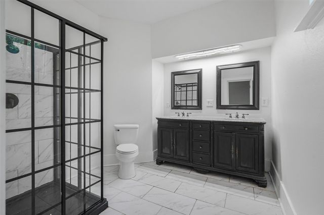 1001 S Travis Street, Sherman, TX 75090