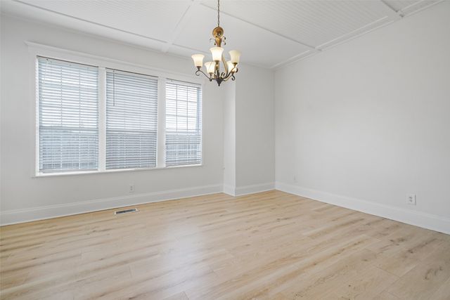 1001 S Travis Street, Sherman, TX 75090