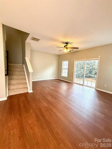 8056 Stoneham Court, Matthews, NC 28105