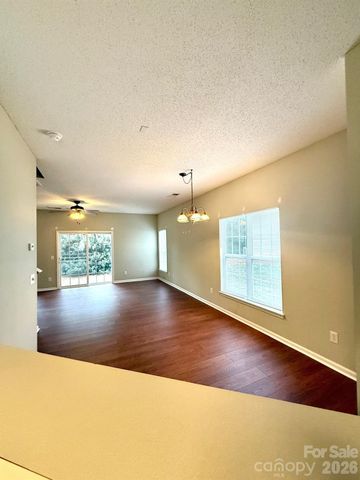 8056 Stoneham Court, Matthews, NC 28105