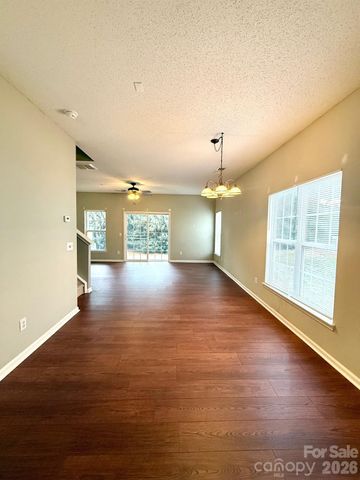 8056 Stoneham Court, Matthews, NC 28105