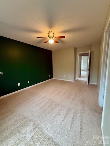 8056 Stoneham Court, Matthews, NC 28105