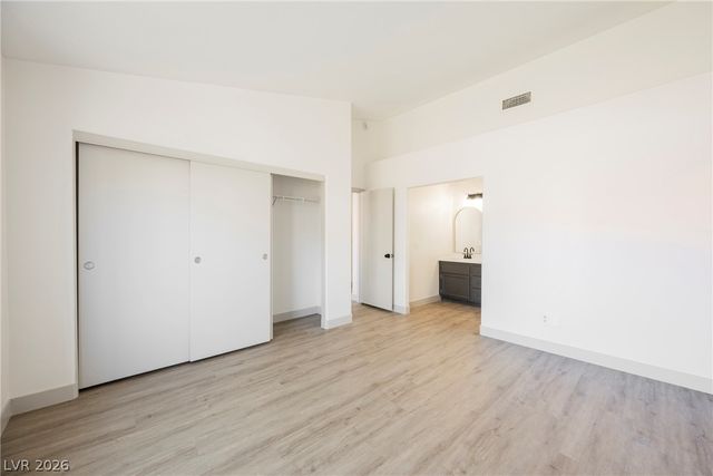 2543 River Oaks Drive, Las Vegas, NV 89156