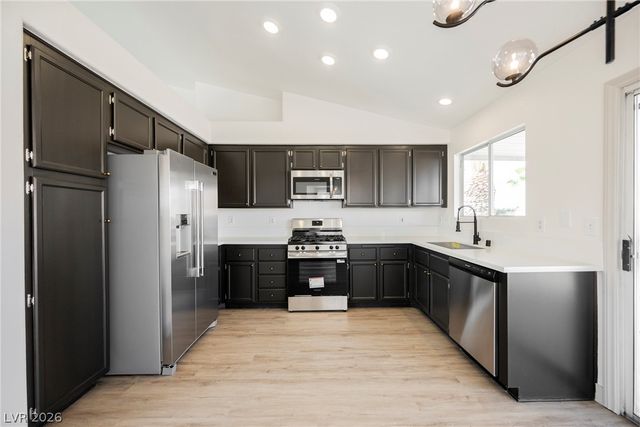 2543 River Oaks Drive, Las Vegas, NV 89156