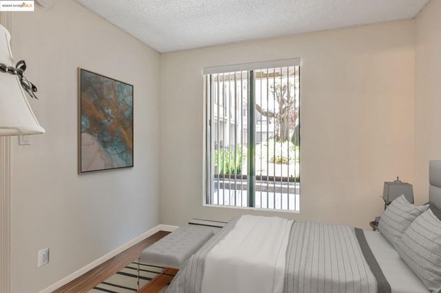 3 Admiral Drive #268, Emeryville, CA 94608