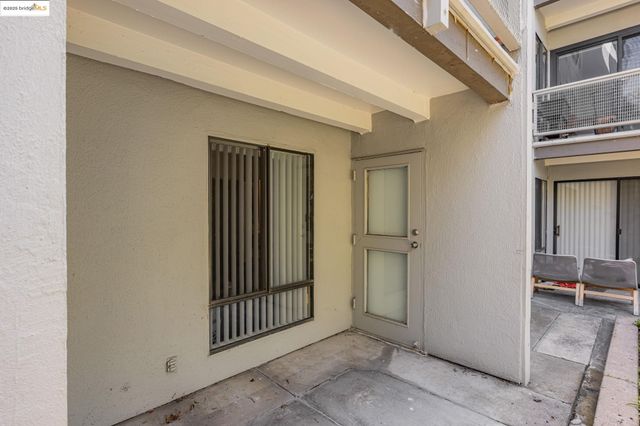 3 Admiral Drive #268, Emeryville, CA 94608