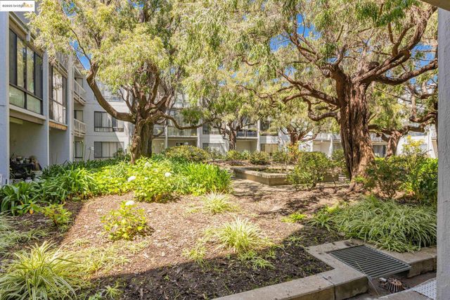 3 Admiral Drive #268, Emeryville, CA 94608