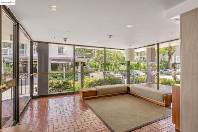 3 Admiral Drive #268, Emeryville, CA 94608