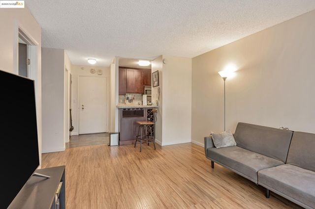 3 Admiral Drive #268, Emeryville, CA 94608
