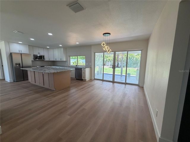 2235 ANASTASIA WAY S, St Petersburg, FL 33712
