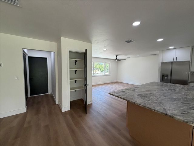 2235 ANASTASIA WAY S, St Petersburg, FL 33712