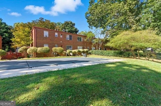 2427 Lawrenceville Highway 4, Decatur, GA 30033