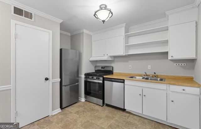 2427 Lawrenceville Highway 4, Decatur, GA 30033
