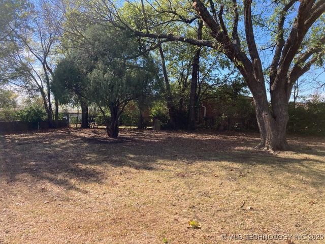 2940 N Gillette Avenue, Tulsa, OK 74110