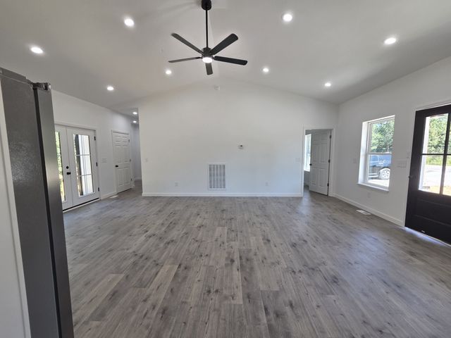 30036 Piper Road, Bon Aqua, TN 37025